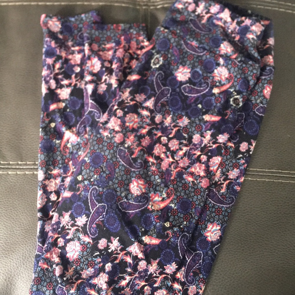 Lularoe OS PAISLEY
